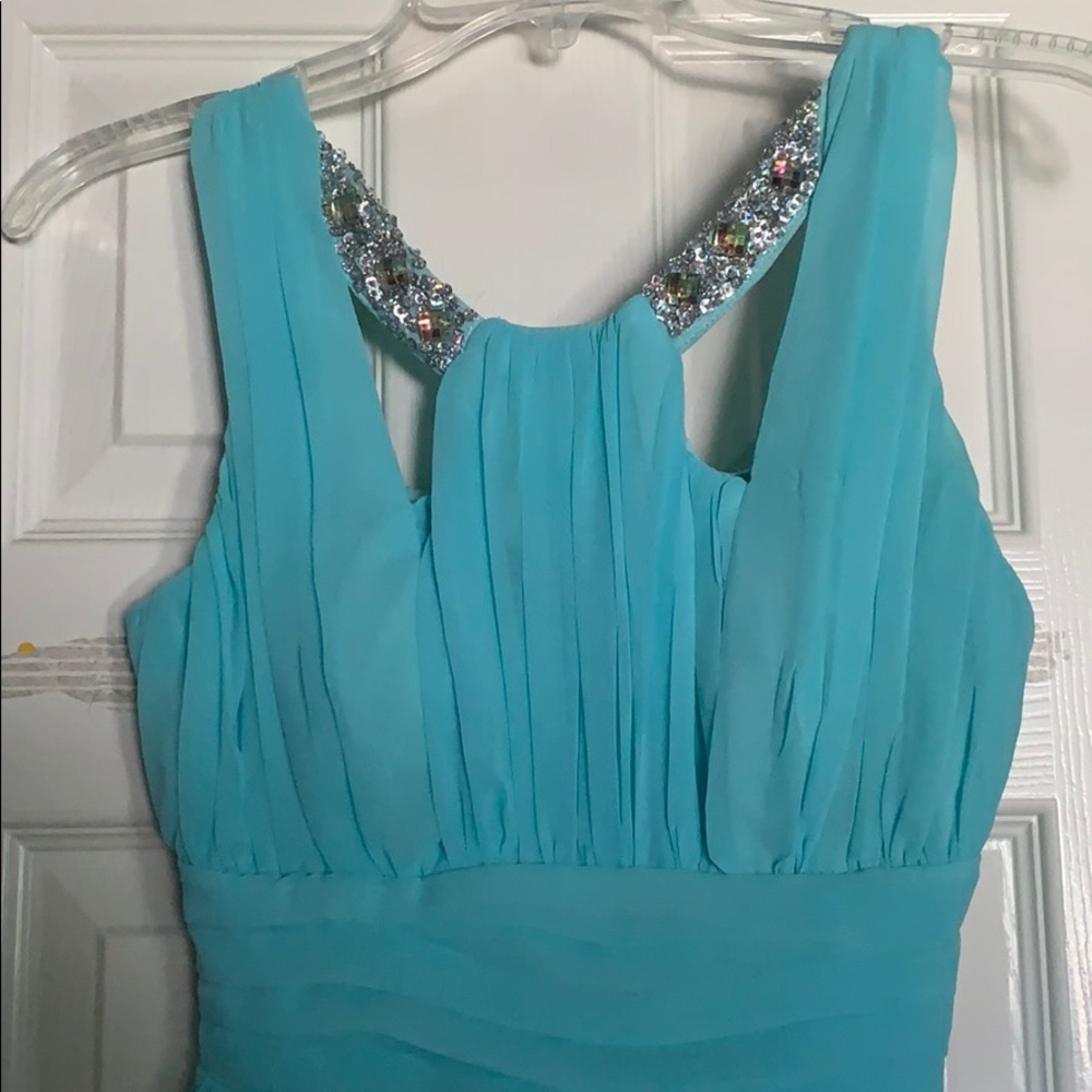 Dress - Picture 3 of 3
